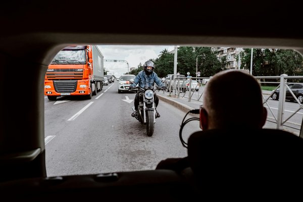Améliorer sa conduite : Conseils pour le touring à moto